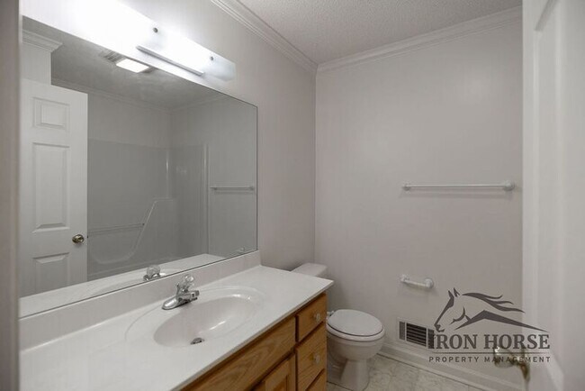Building Photo - 8671 Macon Hwy