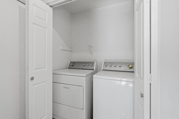 Building Photo - 300 Twin Oak Trail