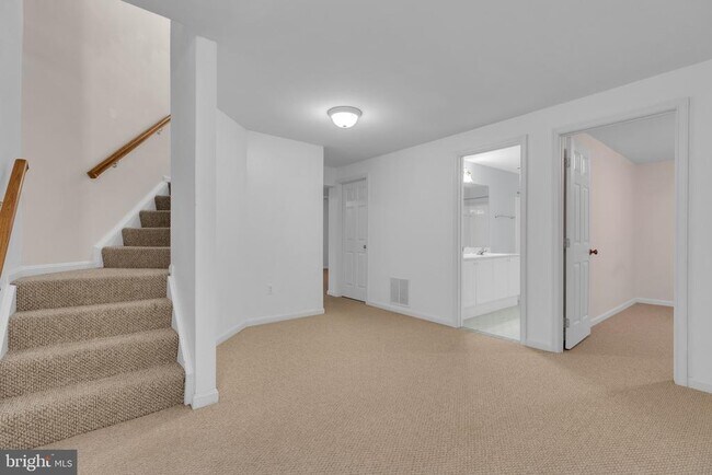 Building Photo - 13072 Autumn Willow Dr