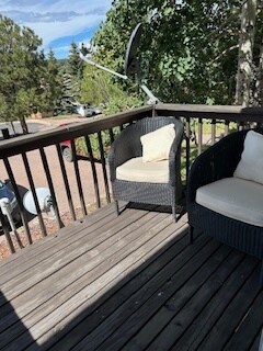 Balcony Deck with Mountain Views! - 509 Mountain View Pl