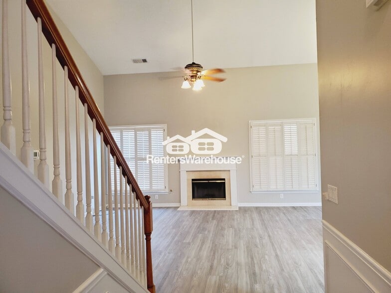 Building Photo - 1562 Anna Ruby Ln