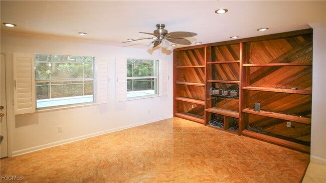 Building Photo - 1525 Covington Cir E