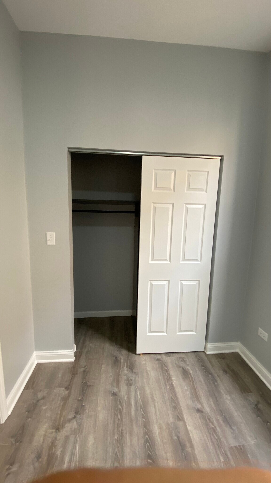 Closet - 1621 W Cullerton St