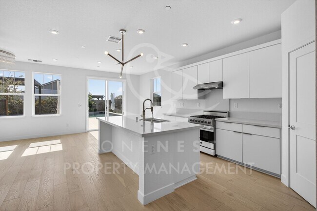 Building Photo - **move in 5/1 $500 off first months rent** Desirable Twelve Bridges Home | 4 bed 3.5 bath