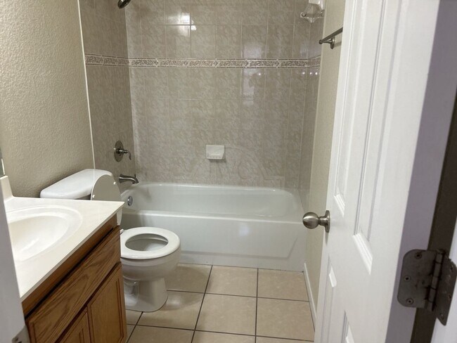 Building Photo - 6109 Lolly Loop