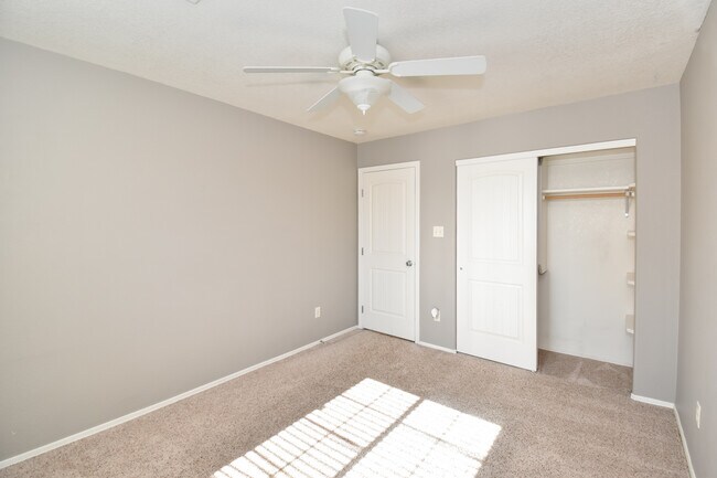 Building Photo - 11766 E Alpha Way