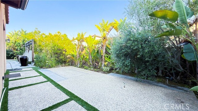 Building Photo - 121 Sunset Cove