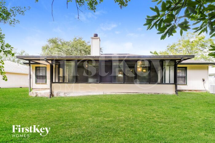Building Photo - 7613 Fawn Lake Dr S