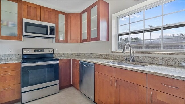 Building Photo - 3202 W Rogers Ave