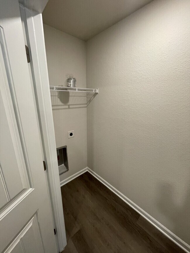 Building Photo - 2062 Wiggins Village Dr