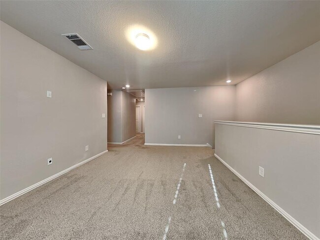 Building Photo - 127 Simon