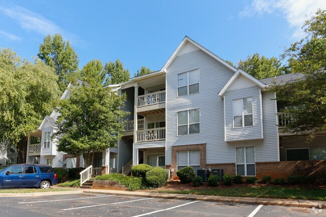 Axiom Apartment Homes Charlotte Nc Apartment Finder