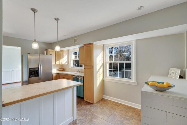 Building Photo - 22 Brookside Ct