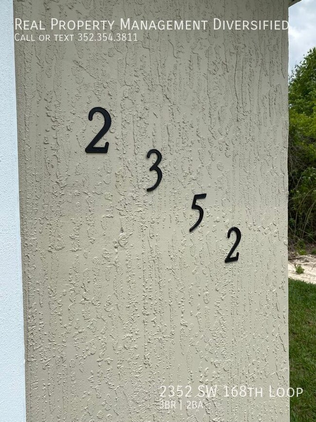 Building Photo - 2352 SW 168th Loop