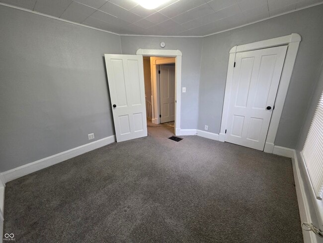 Building Photo - 5030 E New York St