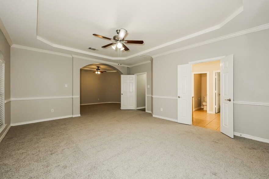 Building Photo - 301 Cold Water Dr