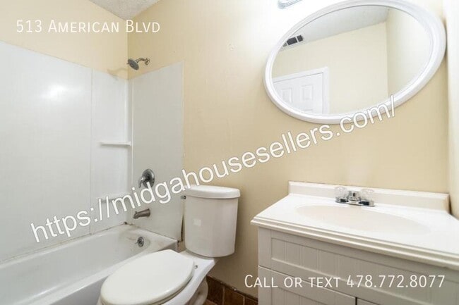 Building Photo - 513 American Blvd