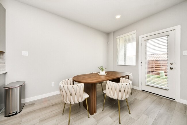 Building Photo - 14810 Slow River Ave