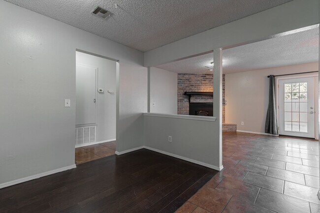 Building Photo - 3 Bed 2 Bath in Norman