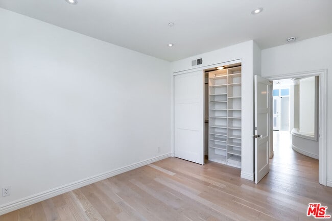 Building Photo - 3019 3rd St