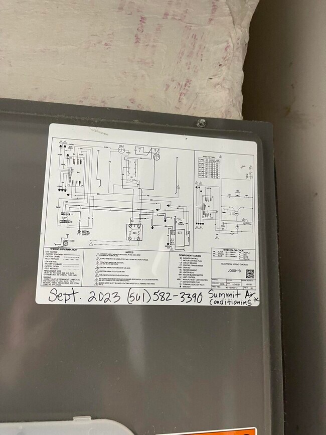 Building Photo - 616 Clearwater Park Rd