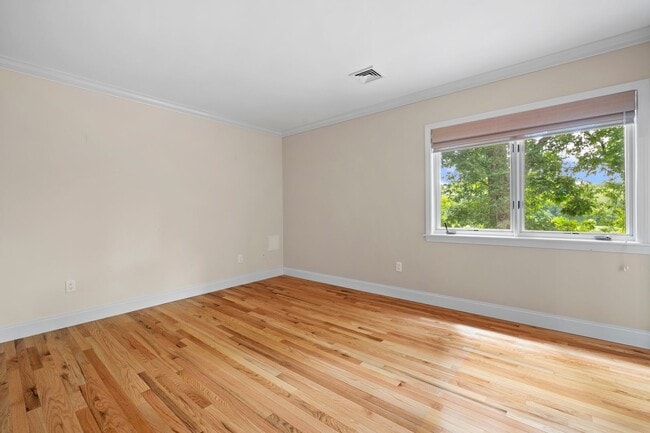 Building Photo - 802 Heritage Hls