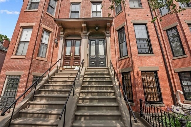 Building Photo - 71 Dartmouth St