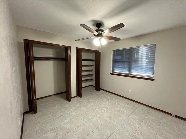 Building Photo - 1505 Kingston Rd