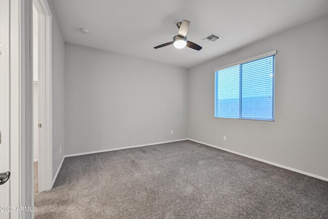 Building Photo - 16075 W Laurel Ln