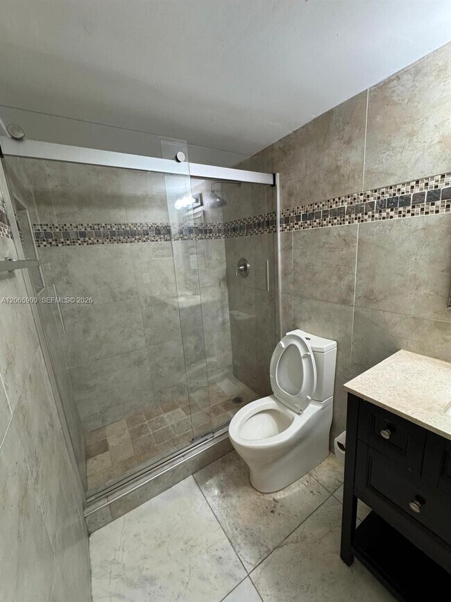 Building Photo - 3022 Coral Springs Dr
