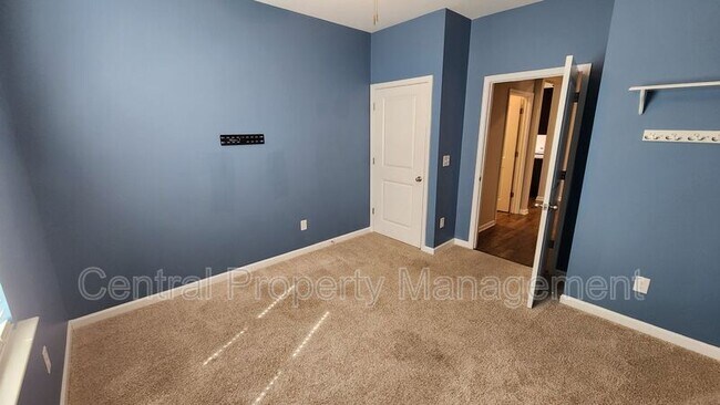 Building Photo - 731 Liberty Walk Ln