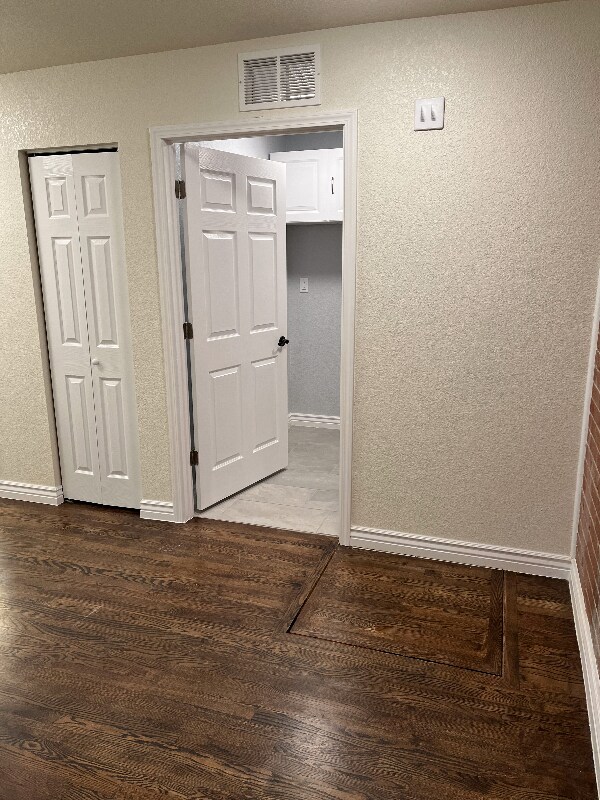 Building Photo - 1430 Rice Ave