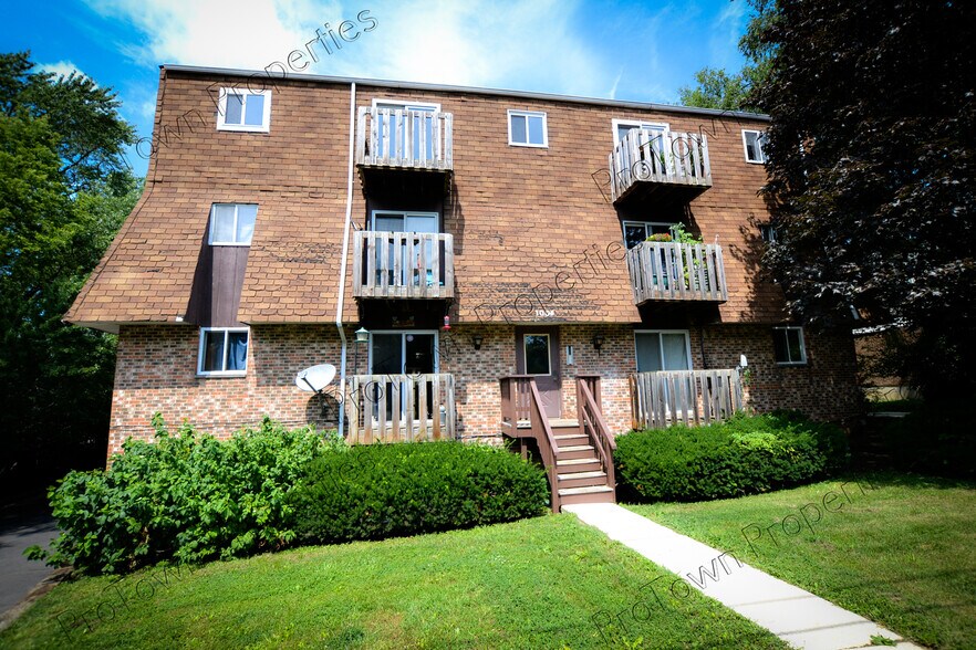 Primary Photo - 1004 Thornton St