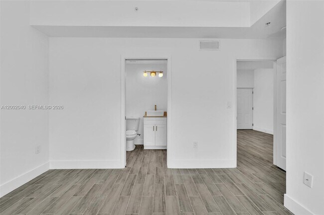 Building Photo - 584 NW 35th St