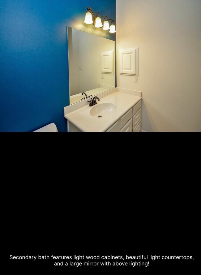 Building Photo - 2703 Bonnie Bray Dr