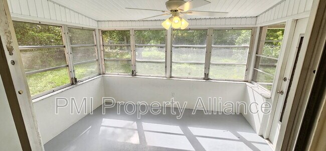 Building Photo - 616 N Hartley Cir