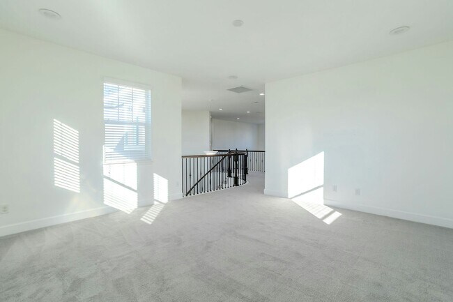 Building Photo - 10138 Atlanta St