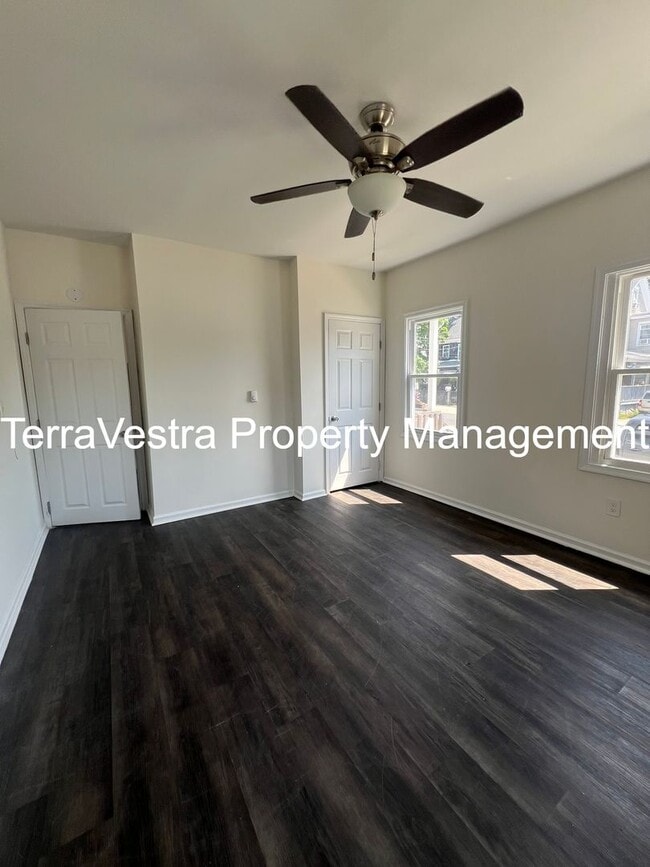 Building Photo - 428 E Mulbery St, Millville, NJ 08332