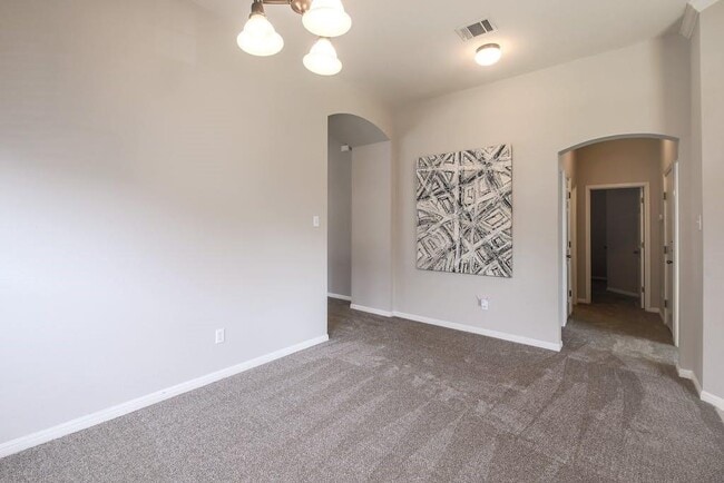 Building Photo - 11716 Larch Valley Dr