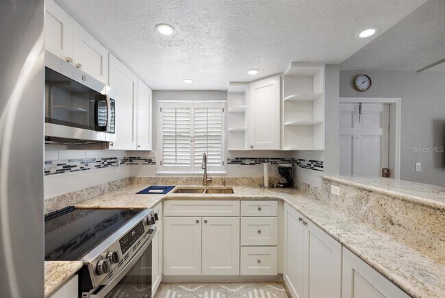 Building Photo - 11440 1st St E