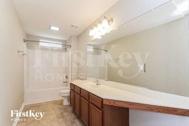 Building Photo - 116 Camdyn Cir