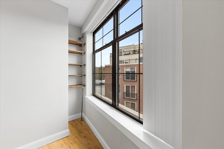 Building Photo - 110 Cypress St