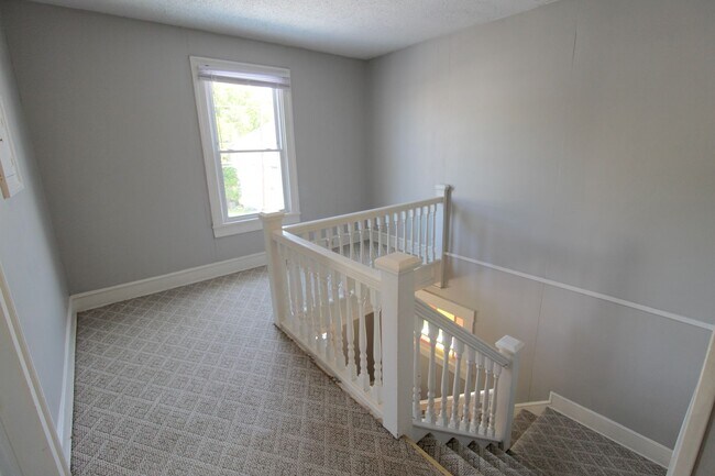 Building Photo - 501 Collicello St