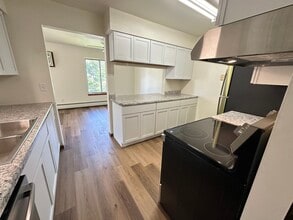 Building Photo - Georgetown Apartments