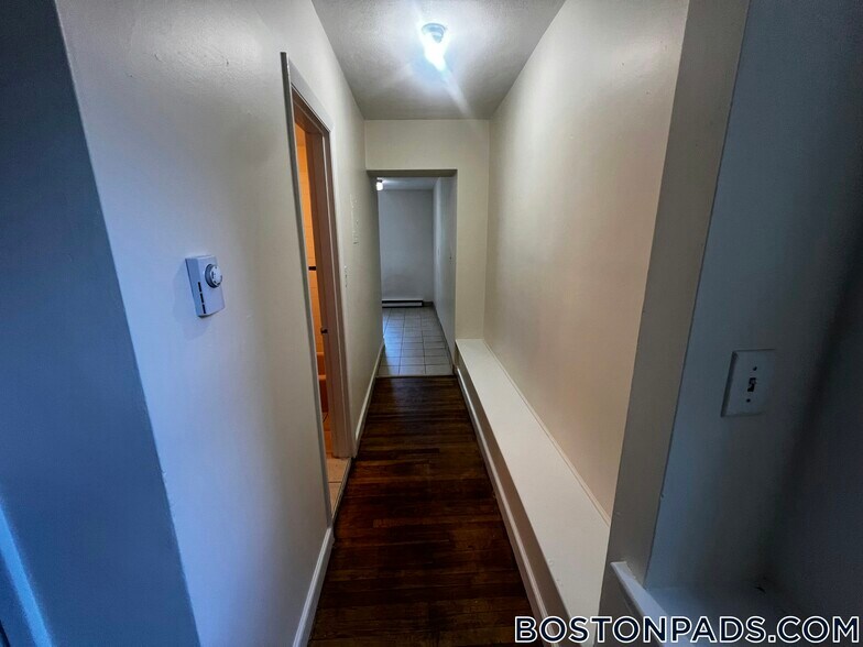 Building Photo - 10 Armington St