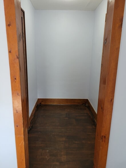 Living Room3 - 87 McNaughton St