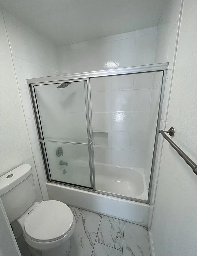 Building Photo - 4860 Rolando Ct