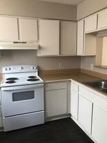 Building Photo - 8911 GSRI Ave