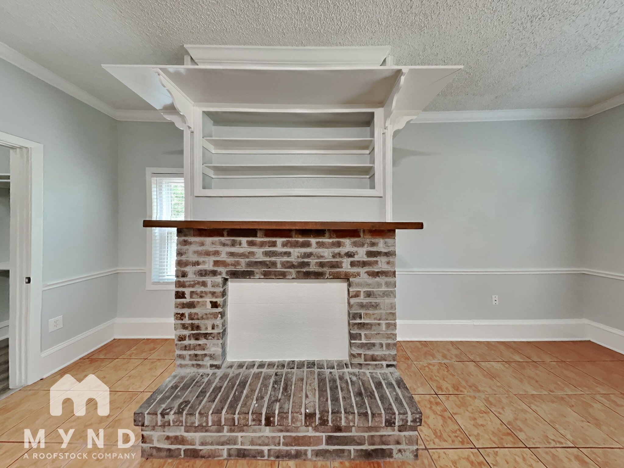 Building Photo - 5517 Thomas Ln