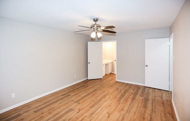 Building Photo - 18102 Mahogany Forest Dr